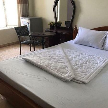 Hoang Yen Guesthouse Хошимин Екстериор снимка